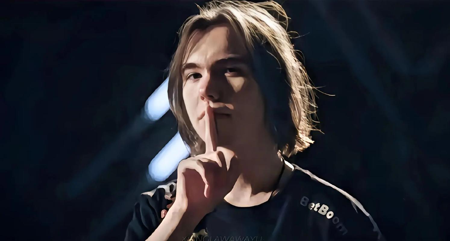 里程碑：FoFo达成LPL 400出场成就