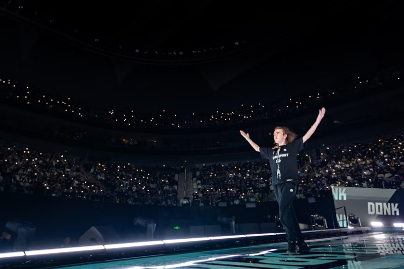 Ale：今天拿到MVP挺意外的，因为这个版本和上路没什么关系