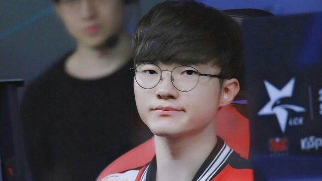 Headtr1ck关于 s1mple 的回归：“他有能力再次展现巅峰状态”