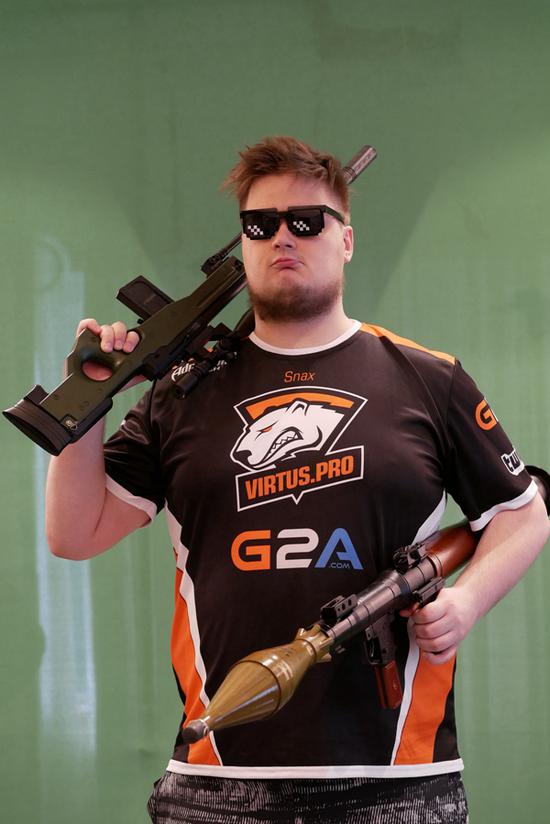 Crisp：Doinb善于跟队友配合沟通 而Xiaohu倾向于自己玩