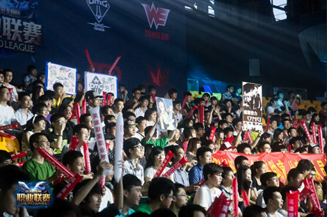 扑克里什么时候适合保守（在扑克中何时应采取保守策略）