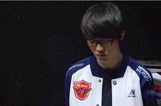 【赛后战报】还是做不到！2：1战胜RNG拿到赛季首胜