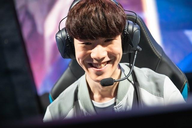 【前瞻】2025LPL春季赛 IG vs RNG，电竞春晚上路成为关注焦点